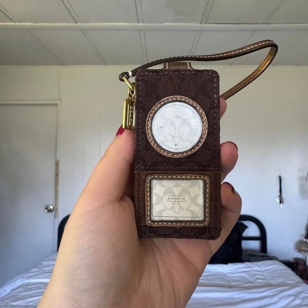 Y2K‎ vintage Coach Signature iPod nano case wristlet